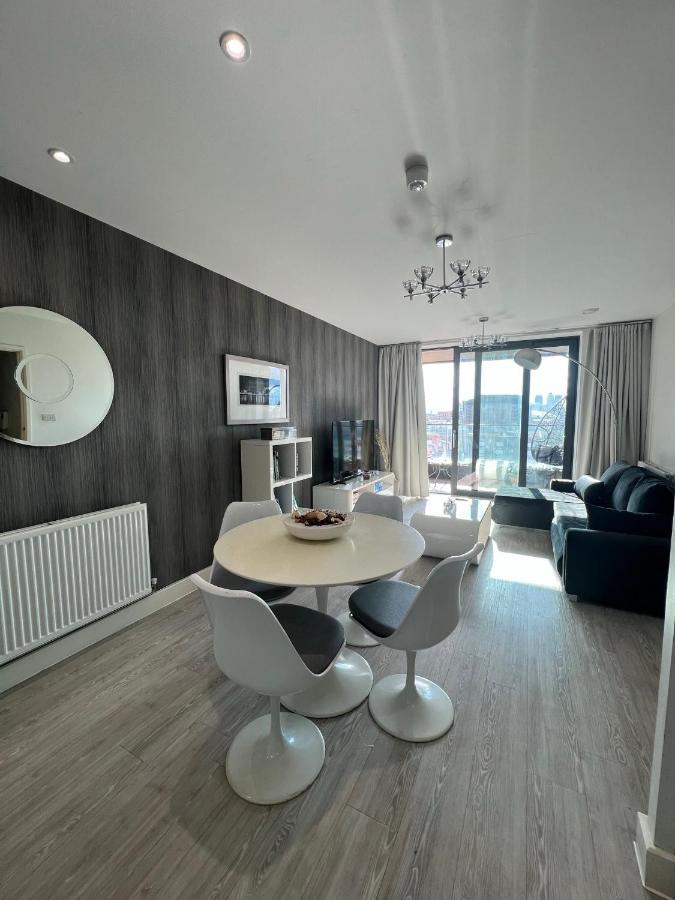 Cityscape Serenity: 10Th Floor Oasis Near City Airport, Excel & 02 Διαμέρισμα Λονδίνο Εξωτερικό φωτογραφία