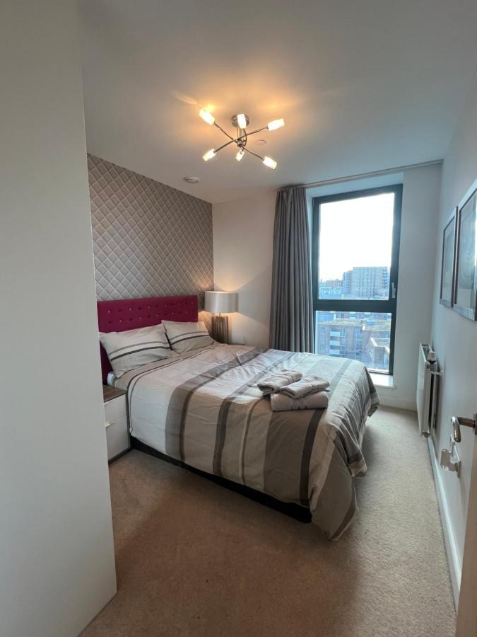 Cityscape Serenity: 10Th Floor Oasis Near City Airport, Excel & 02 Διαμέρισμα Λονδίνο Εξωτερικό φωτογραφία
