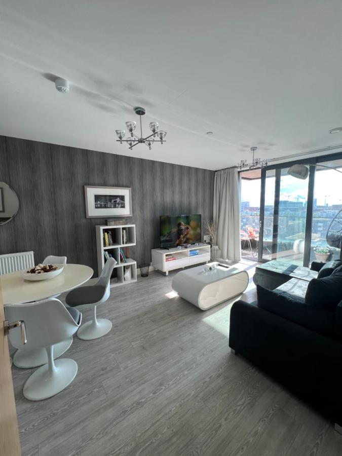 Cityscape Serenity: 10Th Floor Oasis Near City Airport, Excel & 02 Διαμέρισμα Λονδίνο Εξωτερικό φωτογραφία